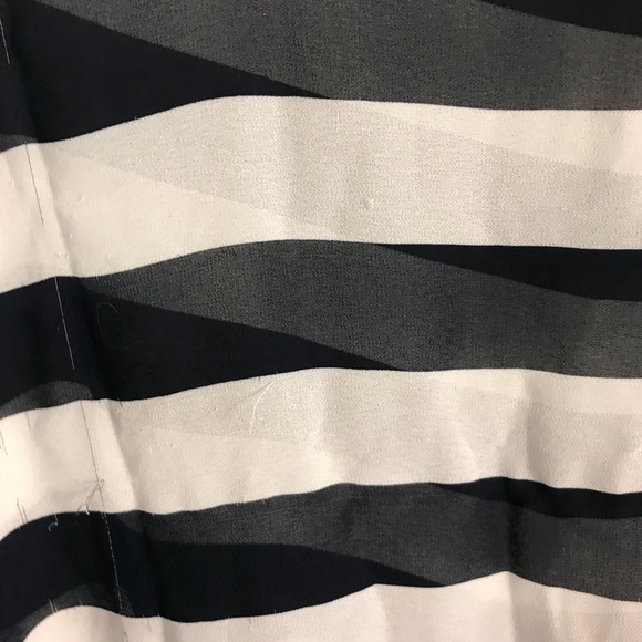 Torrid size 3 navy blue and white blouse - Picture 2 of 2